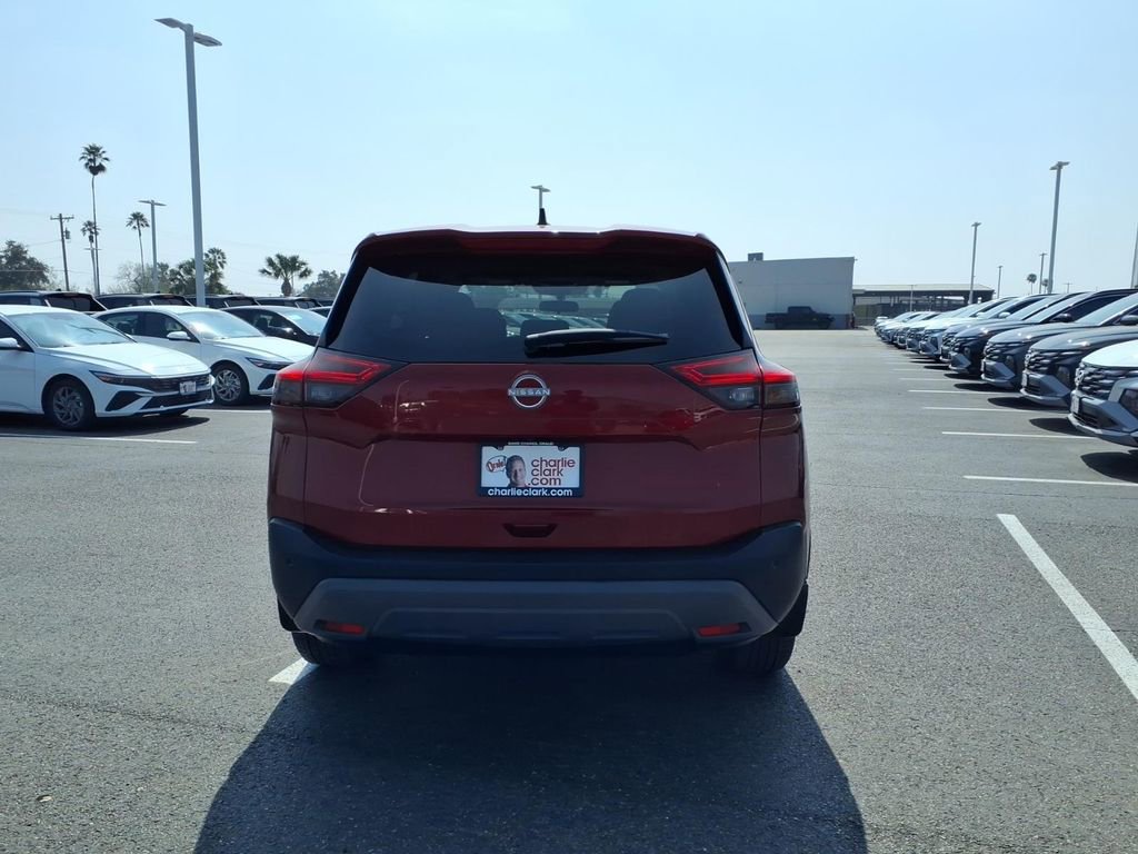 Used 2023 Nissan Rogue S image 4
