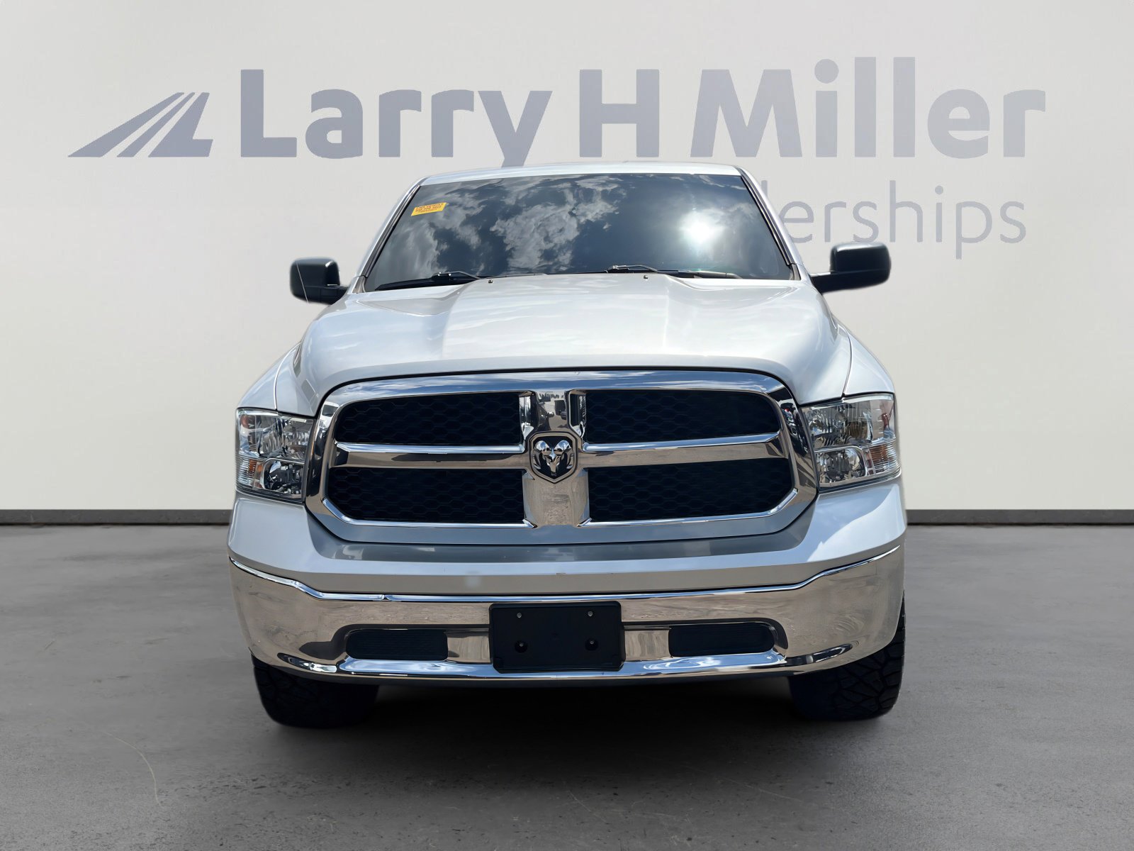 Used 2019 RAM 1500 Classic SLT image 8