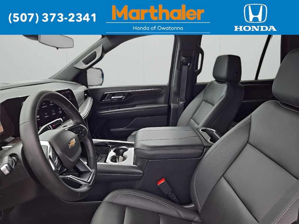 Used 2025 Chevrolet Tahoe LT AWD/4WD image 9