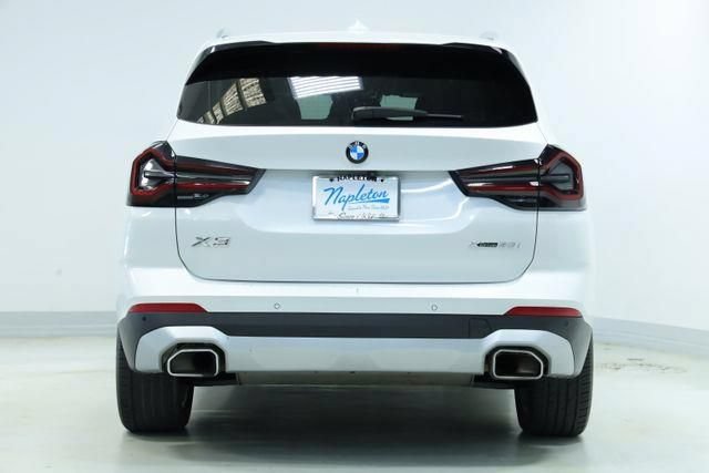 Used 2024 BMW X3 xDrive30i AWD/4WD image 7