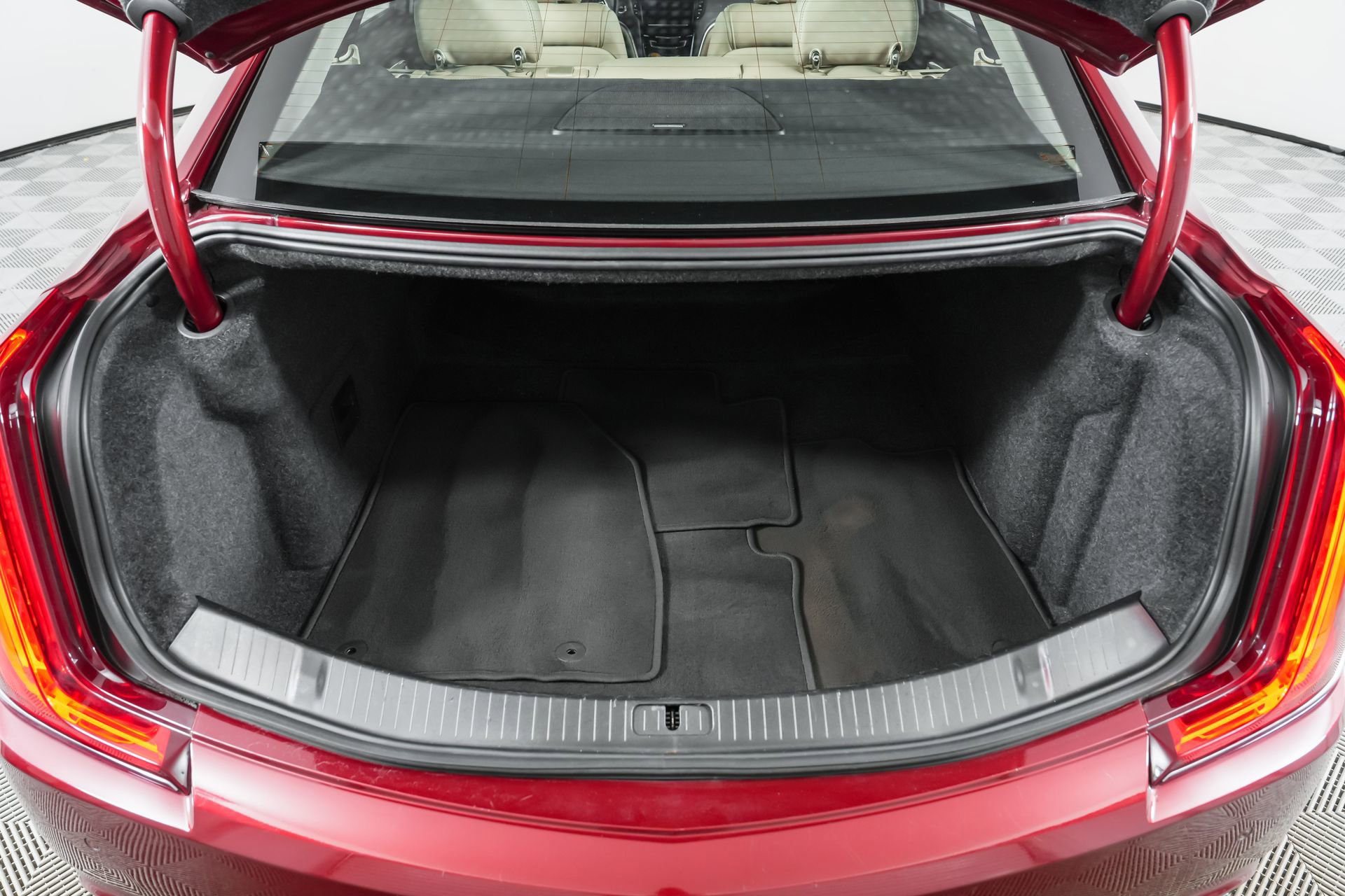 Used 2019 Cadillac XTS Luxury w/ Driver Awareness Package image 39