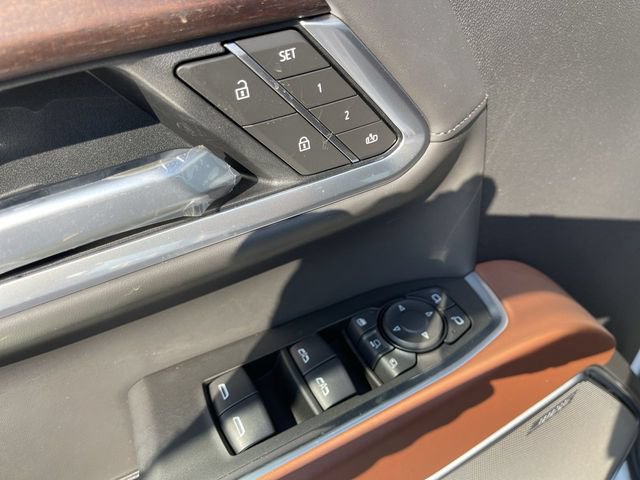 New 2026 GMC Sierra 3500 Denali Ultimate AWD/4WD image 13