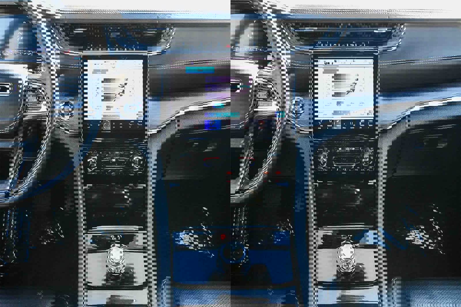 Used 2023 Jeep Grand Cherokee Overland w/ Adv Protech Group III image 12