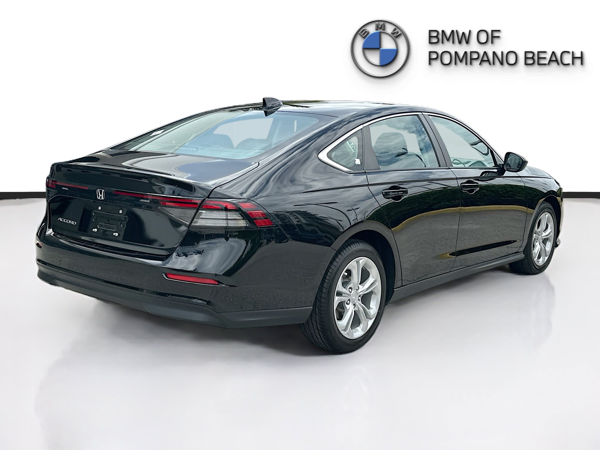 Used 2023 Honda Accord LX image 7