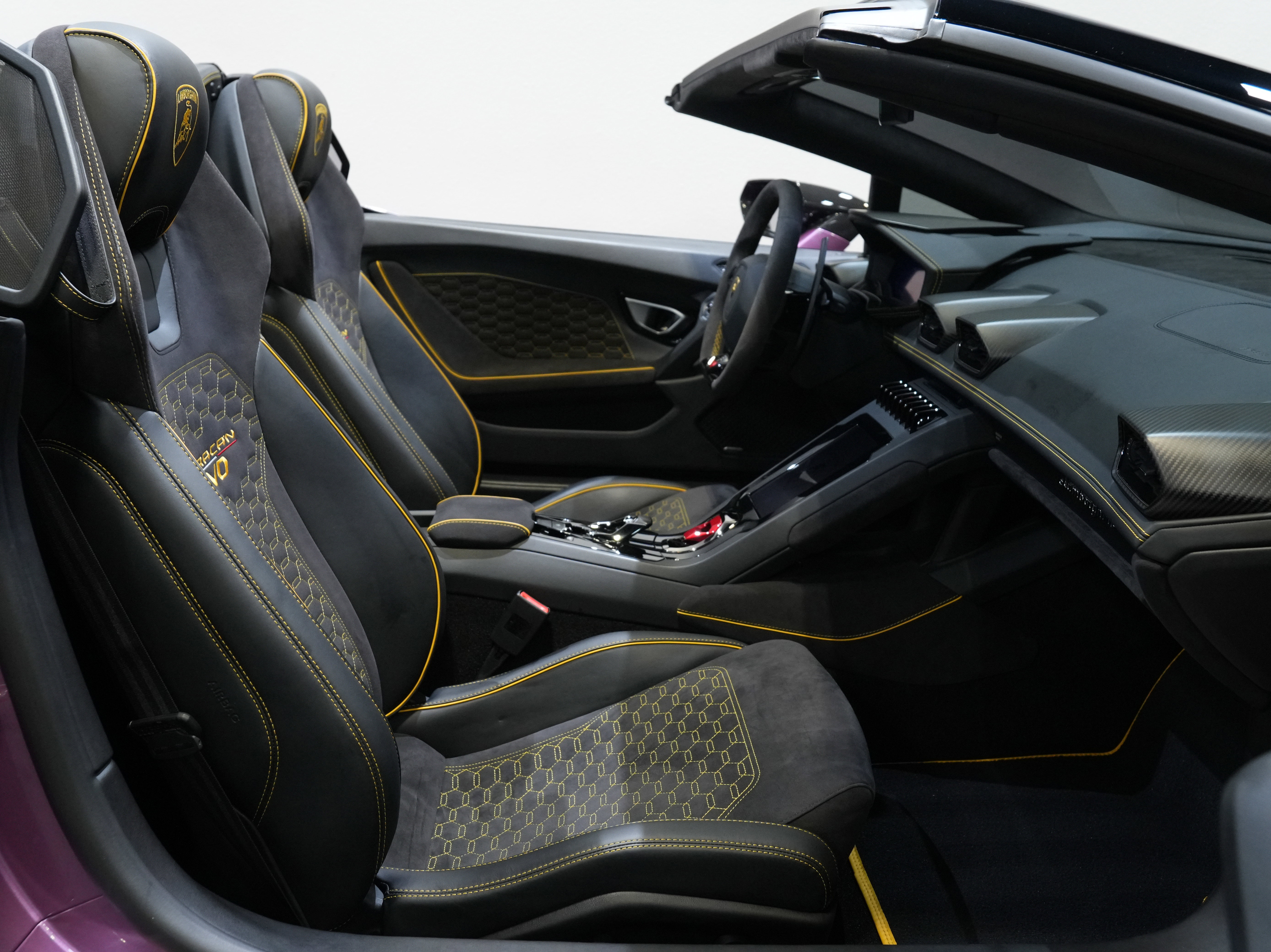 Used 2024 Lamborghini Huracan EVO image 45