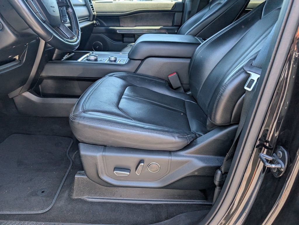 Used 2021 Ford Expedition Limited AWD/4WD image 13