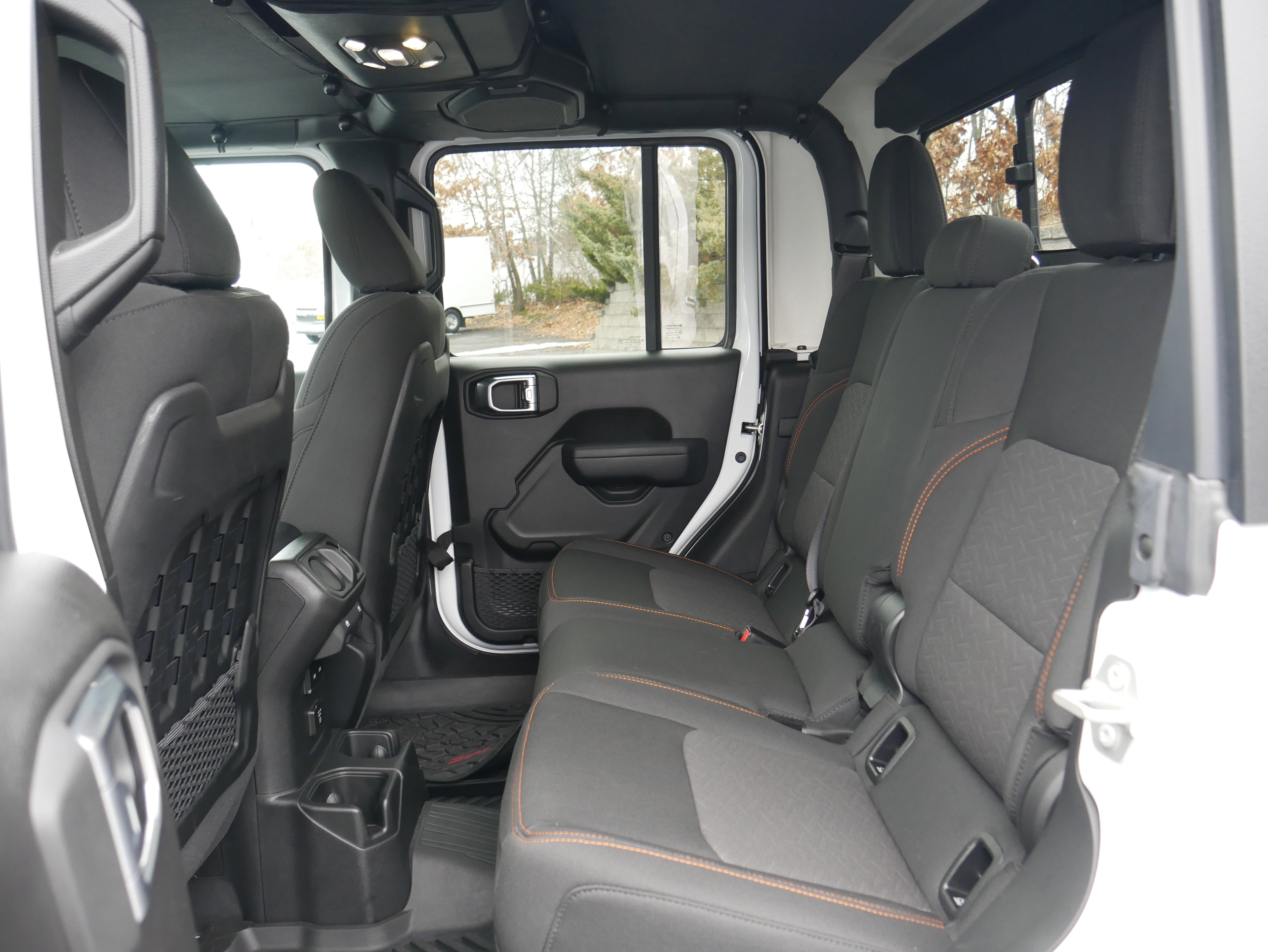 Used 2023 Jeep Gladiator Mojave w/ Cold Weather Group image 16