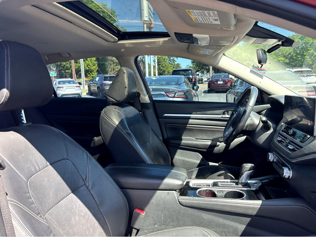 Used 2023 Nissan Altima 2.5 SL FWD image 9