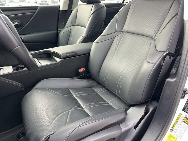 Certified 2024 Lexus ES 350 Ultra Luxury w/ Accessory Package (Z2) image 33