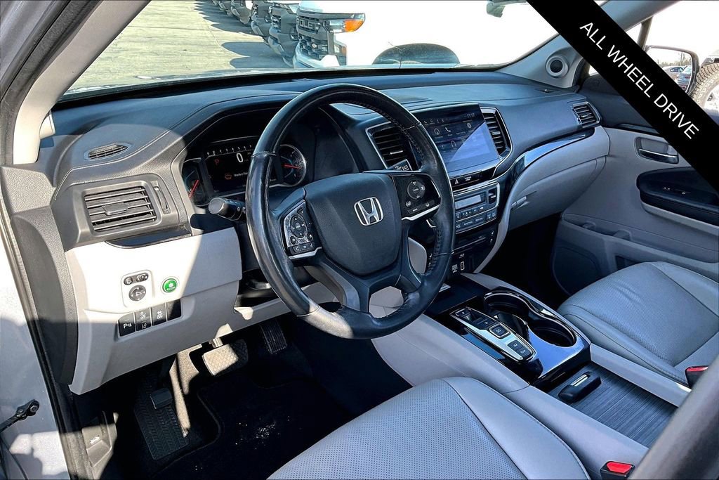 Used 2019 Honda Pilot Elite image 16