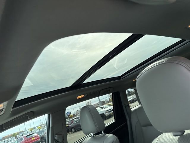 Used 2016 Toyota Highlander Limited Platinum image 21