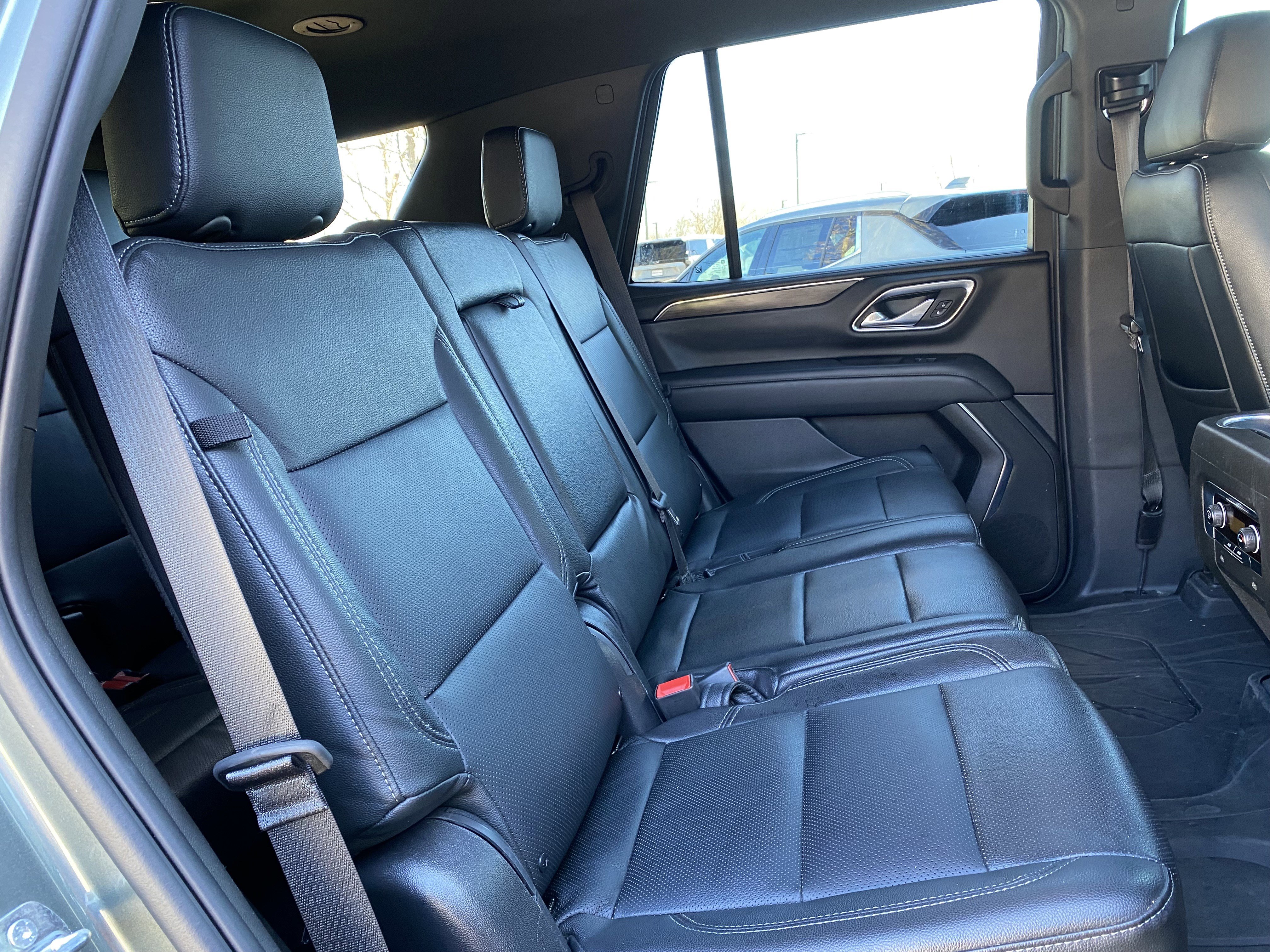 Used 2023 Chevrolet Tahoe LS image 35
