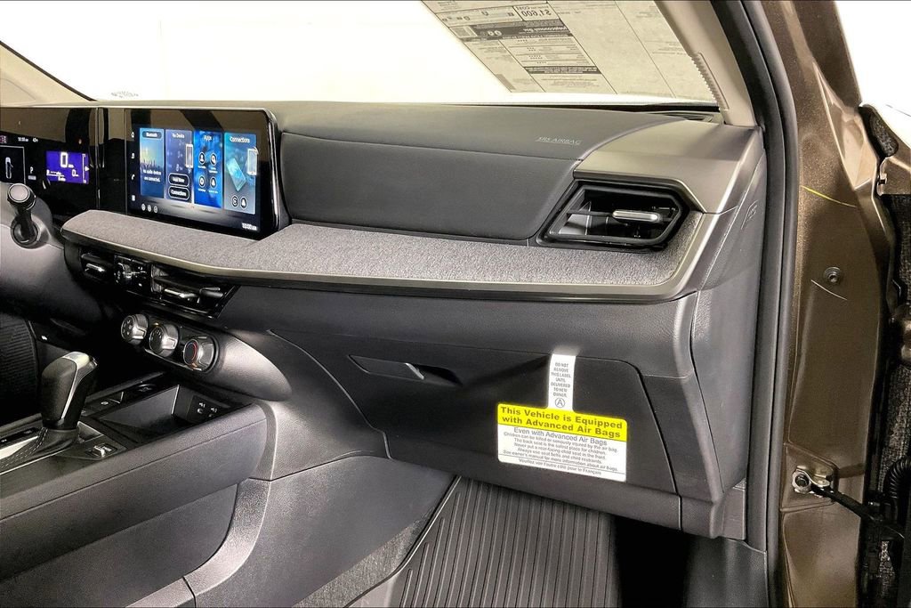 New 2026 Nissan Kicks S image 18