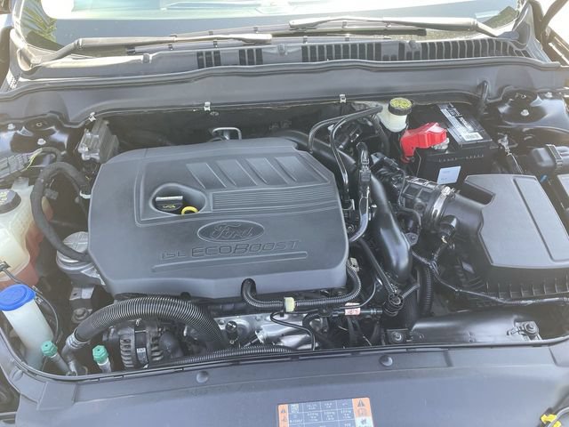 Used 2017 Ford Fusion SE w/ Fusion SE Technology Package FWD image 29