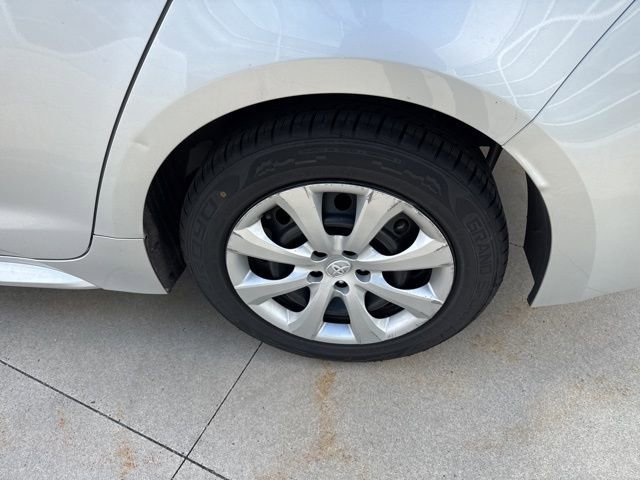 Used 2023 Toyota Corolla LE image 11