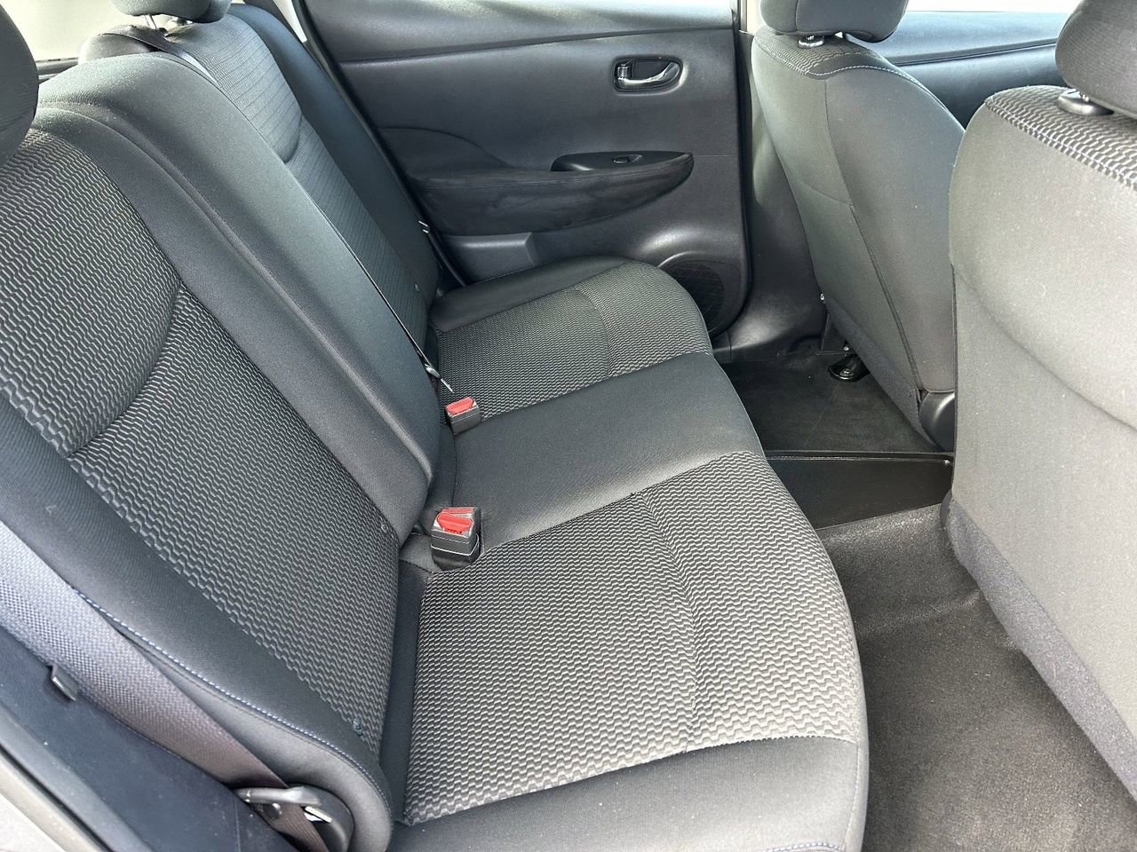 Used 2016 Nissan Leaf S w/ Charger Package image 12