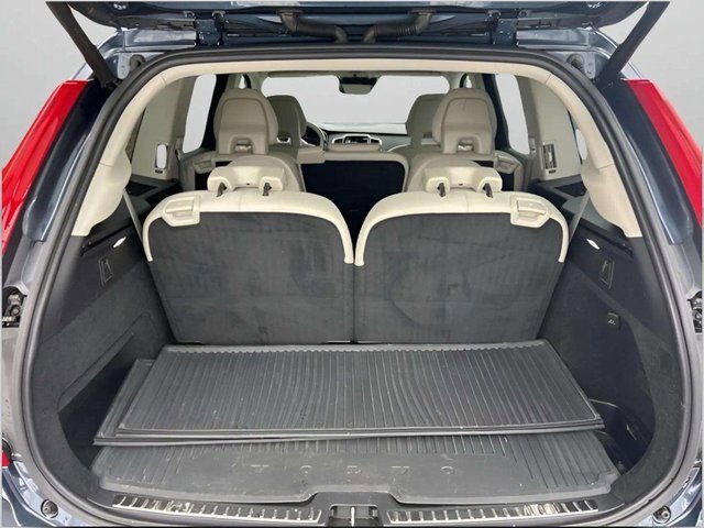 Used 2022 Volvo XC90 T5 Momentum w/ Climate Package image 10