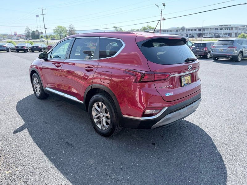 Used 2019 Hyundai Santa Fe SE AWD/4WD image 4