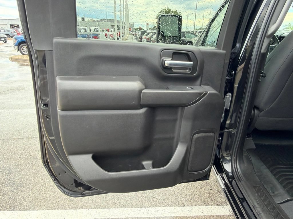 Used 2023 Chevrolet Silverado 2500 Custom w/ Custom Value Package AWD/4WD image 16