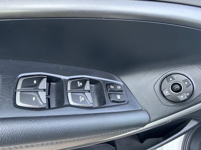 Used 2017 Hyundai Santa Fe Sport FWD image 9
