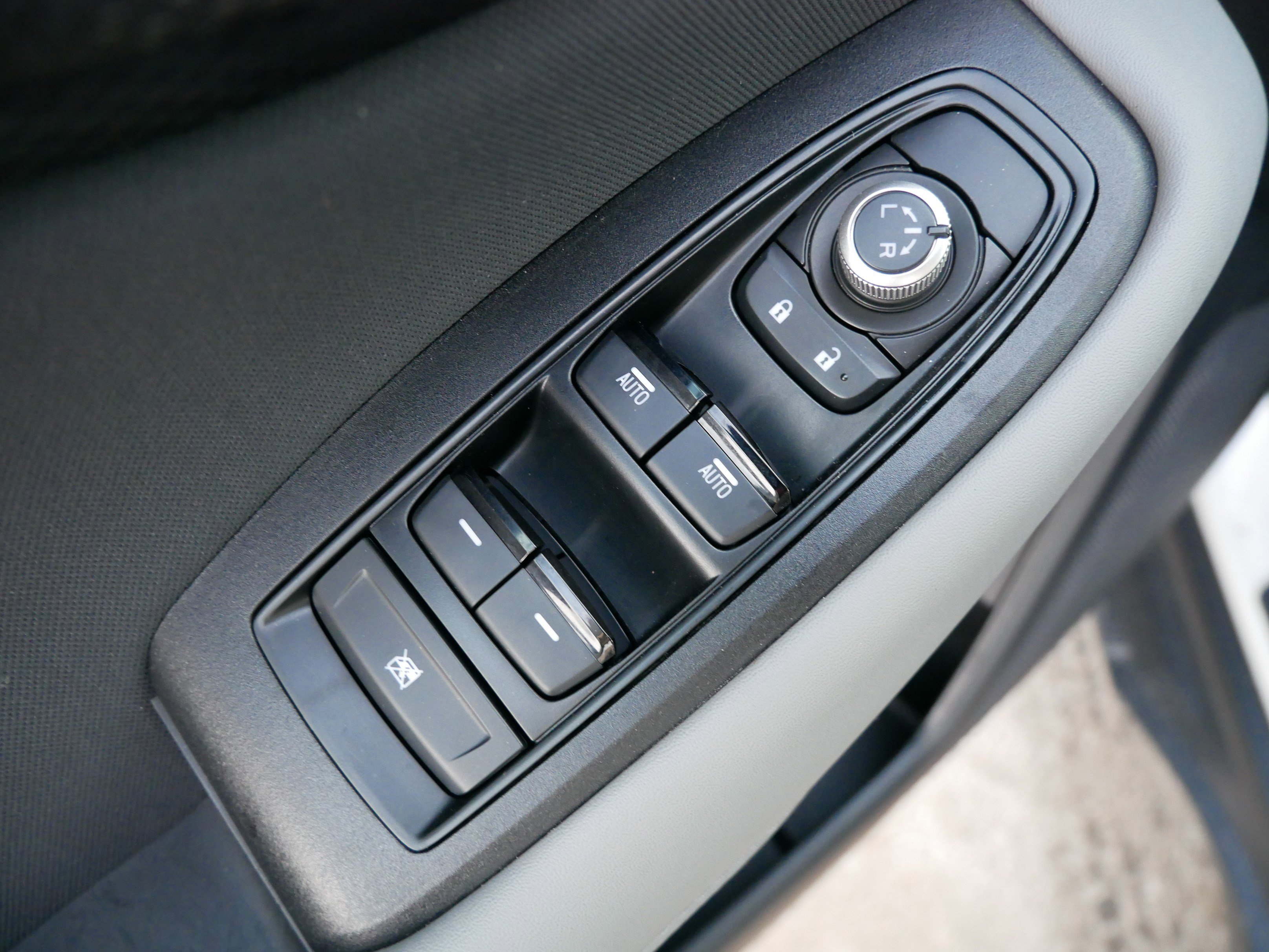 Certified 2025 Subaru Outback Premium image 19