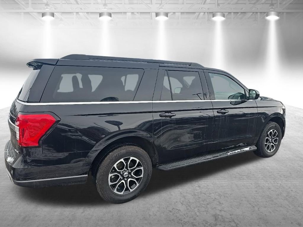 Used 2024 Ford Expedition Max XLT image 13