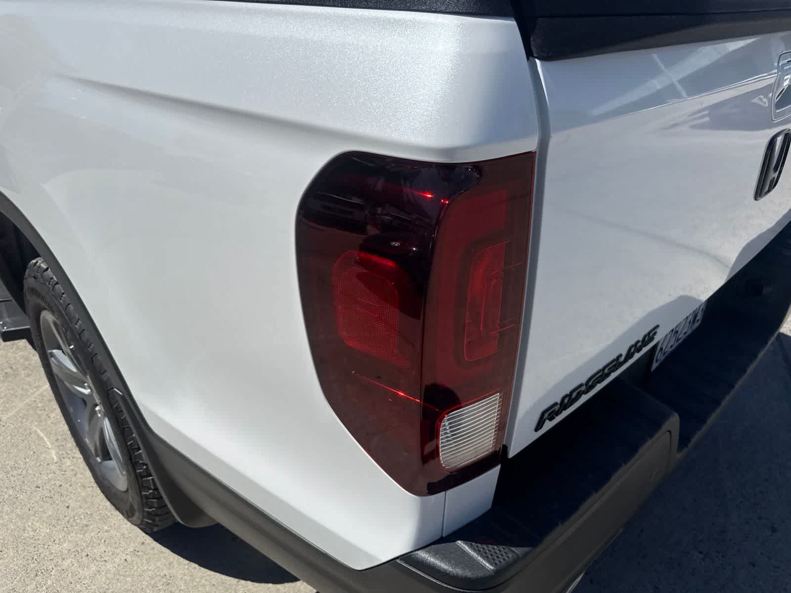 Used 2023 Honda Ridgeline RTL-E image 12