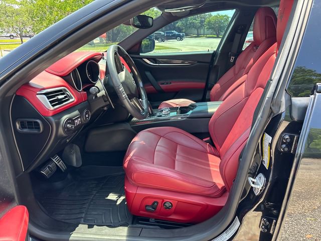 Used 2019 Maserati Ghibli S GranSport RWD image 4
