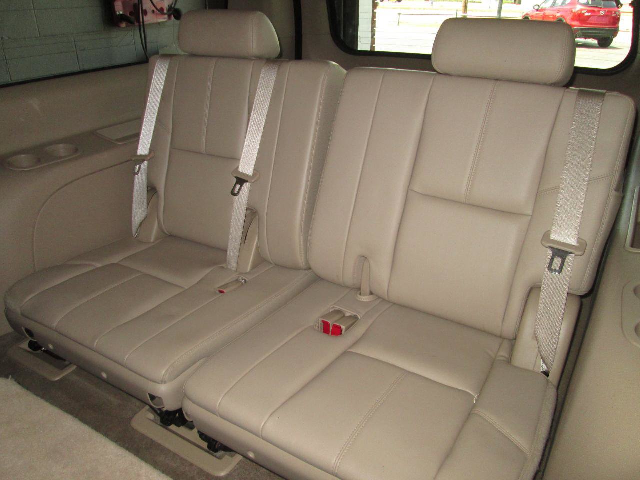 Used 2012 Chevrolet Suburban LT AWD/4WD image 36