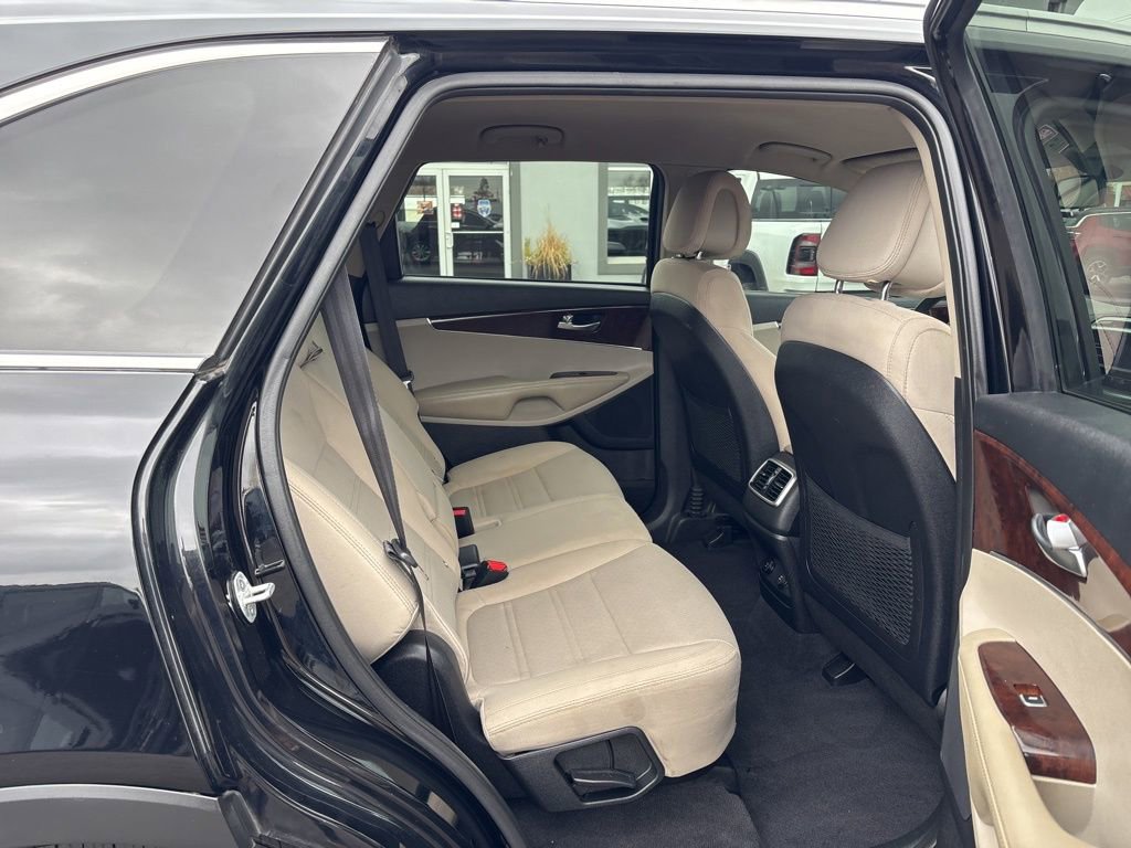 Used 2016 Kia Sorento LX image 56