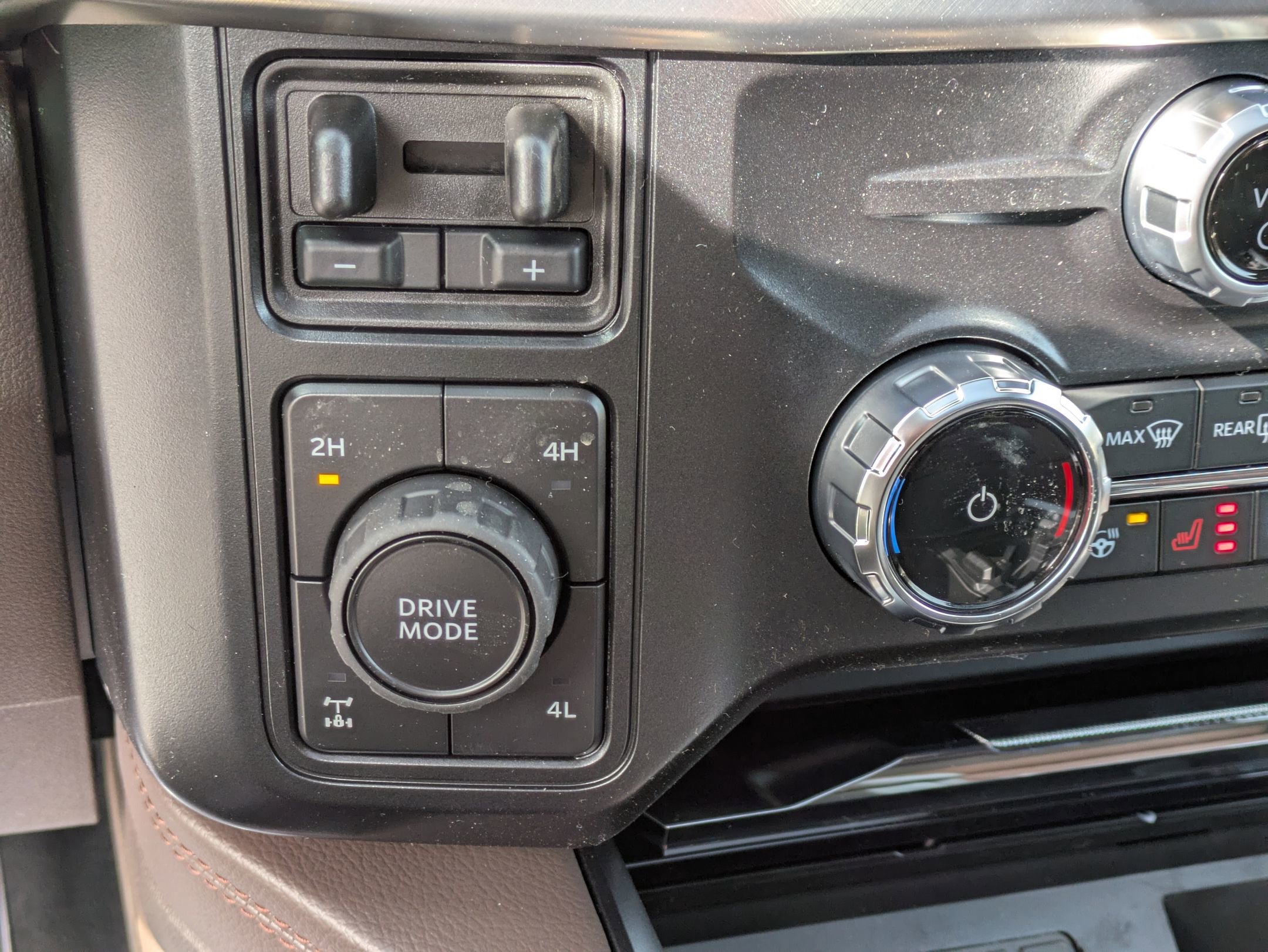 New 2026 Ford F250 King Ranch w/ Chrome Package image 27