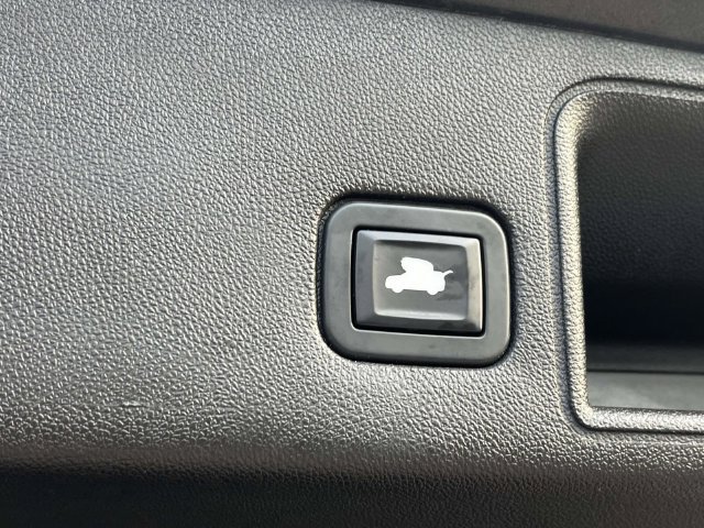 Used 2019 GMC Terrain SLT w/ Preferred Package FWD image 21