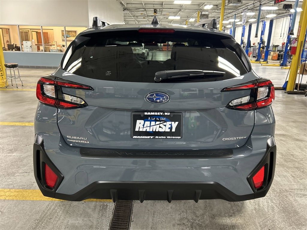 Certified 2025 Subaru Crosstrek 2.0i Premium image 25