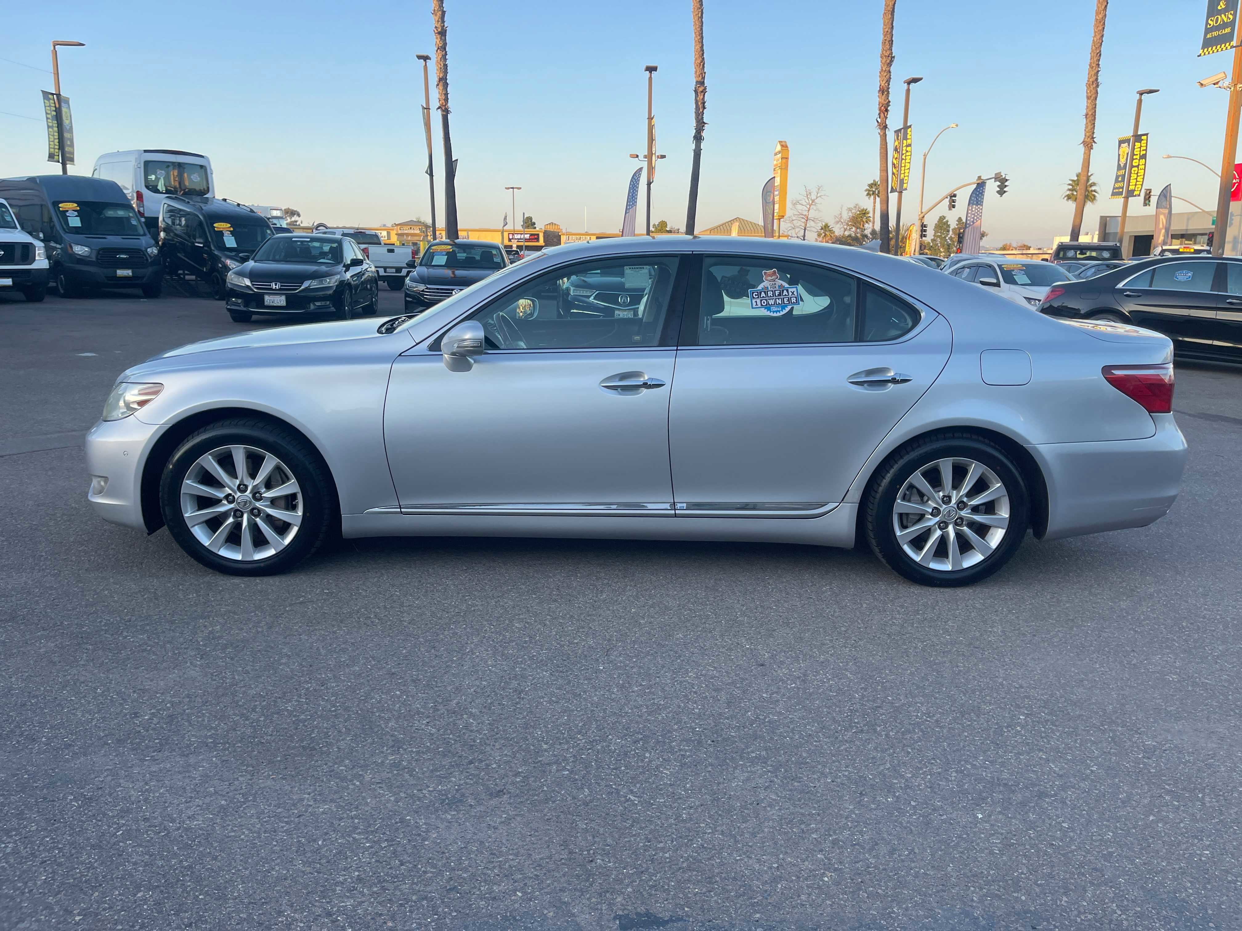 Used 2011 Lexus LS 460 w/ Comfort Pkg image 6