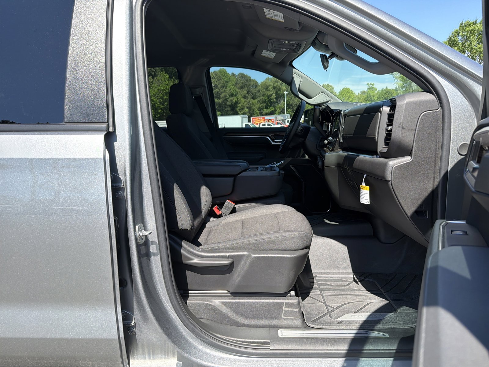 Used 2025 Chevrolet Silverado 1500 LT w/ Protection Package image 33