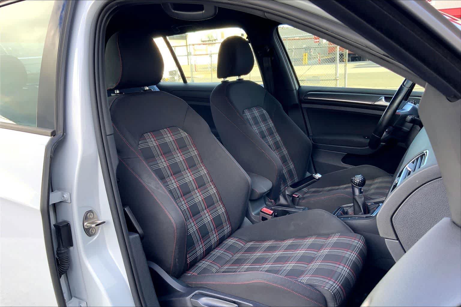 Used 2019 Volkswagen GTI S FWD image 13