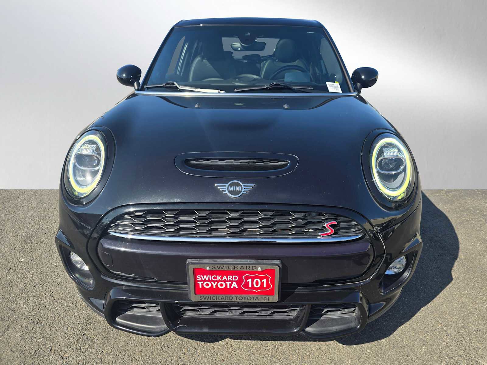Used 2019 MINI Cooper S w/ Premium Package image 8