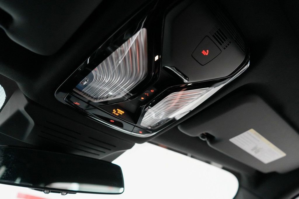 Used 2025 BMW X5 M60i image 26