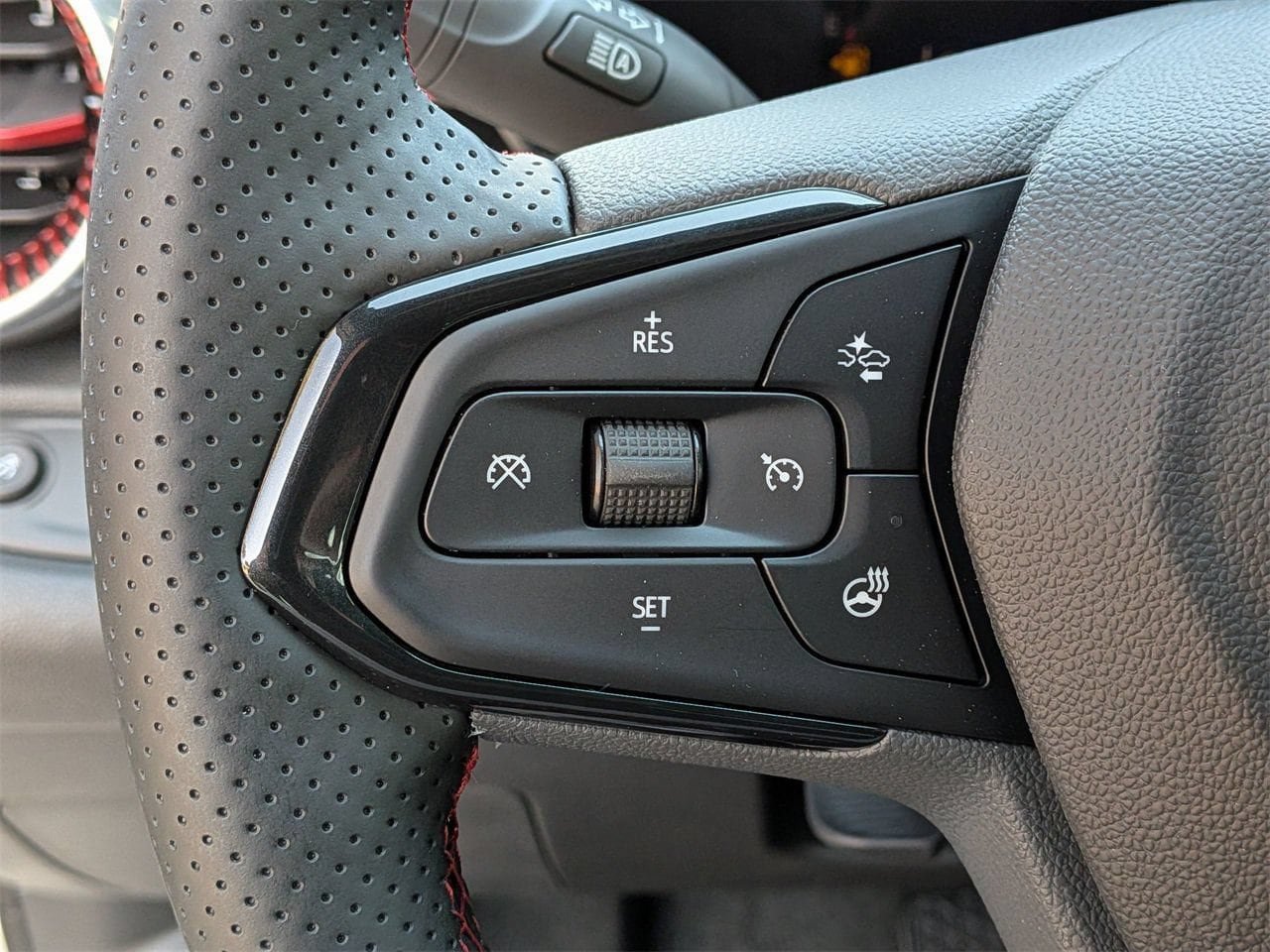New 2026 Chevrolet Trax RS w/ Driver Confidence Package FWD image 12