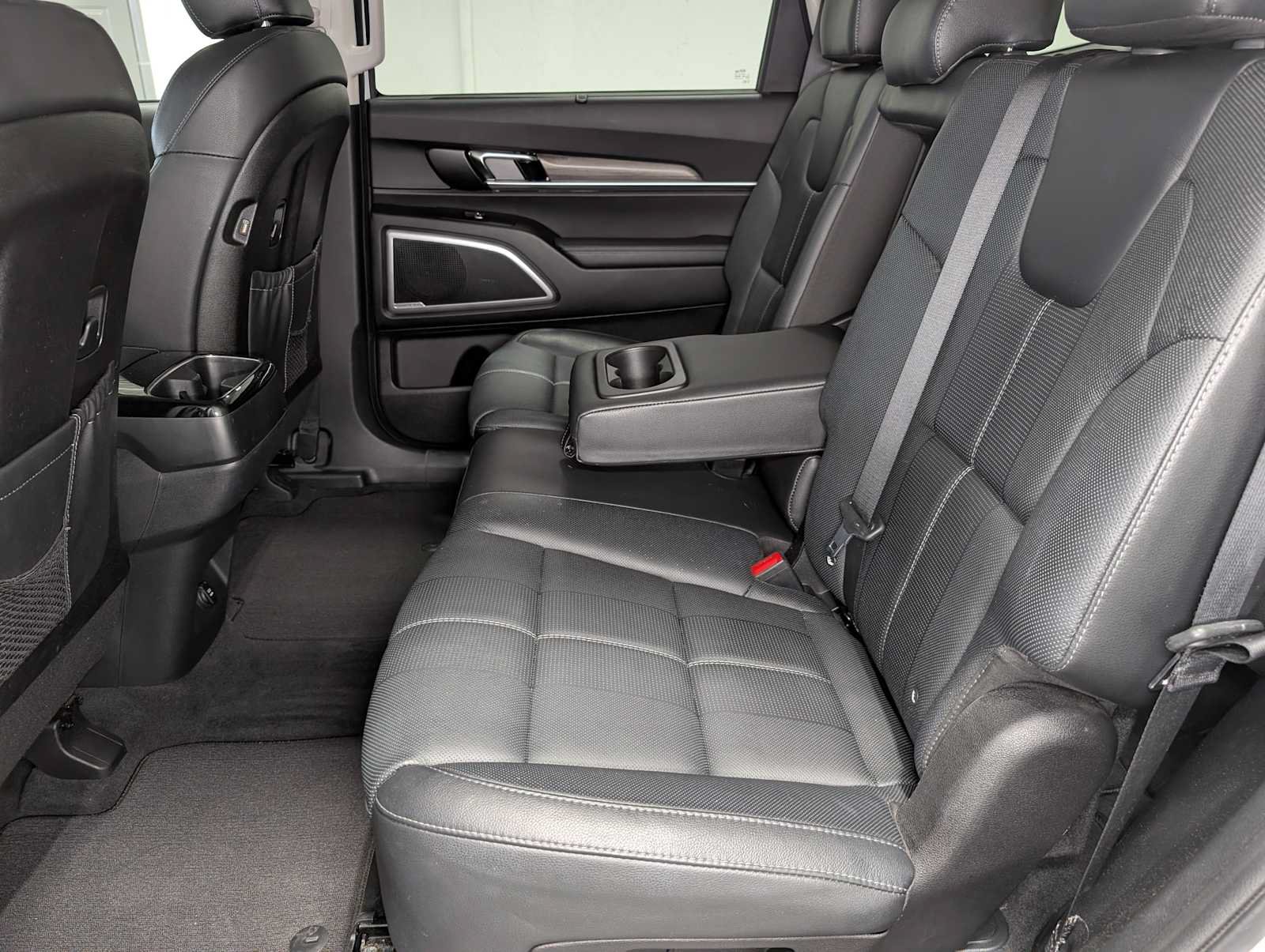 Used 2020 Kia Telluride EX w/ Towing Package AWD/4WD image 23
