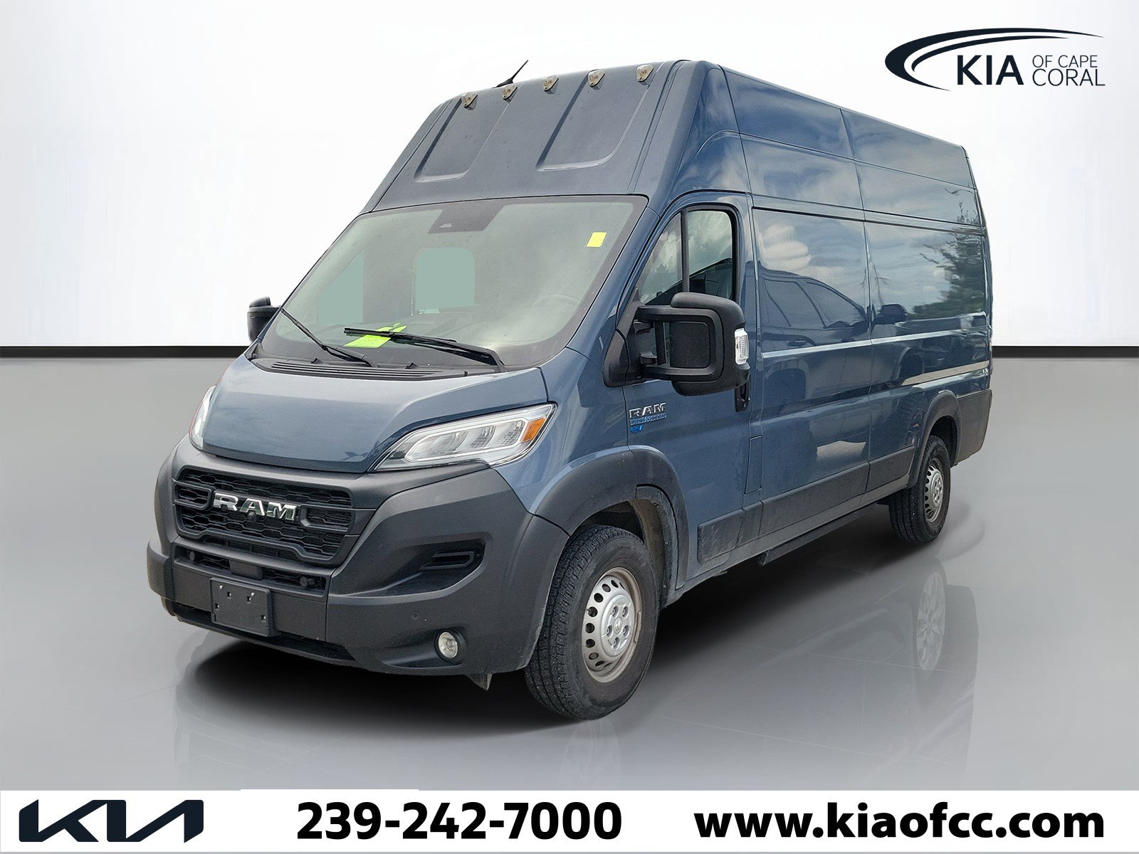 Used 2024 RAM ProMaster 3500 FWD image 3