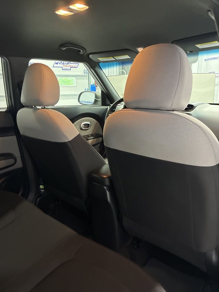 Used 2016 Kia Soul w/ Convenience Package image 38