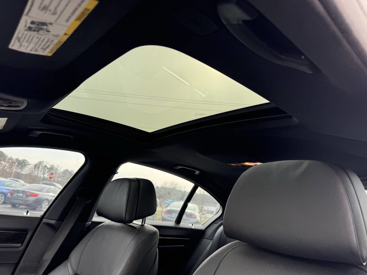 Used 2015 BMW 740i 740i 4dr Sedan w/ Executive Package RWD image 18