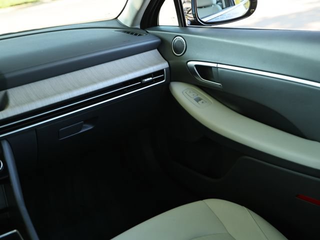 Certified 2025 Hyundai Sonata SEL FWD image 29