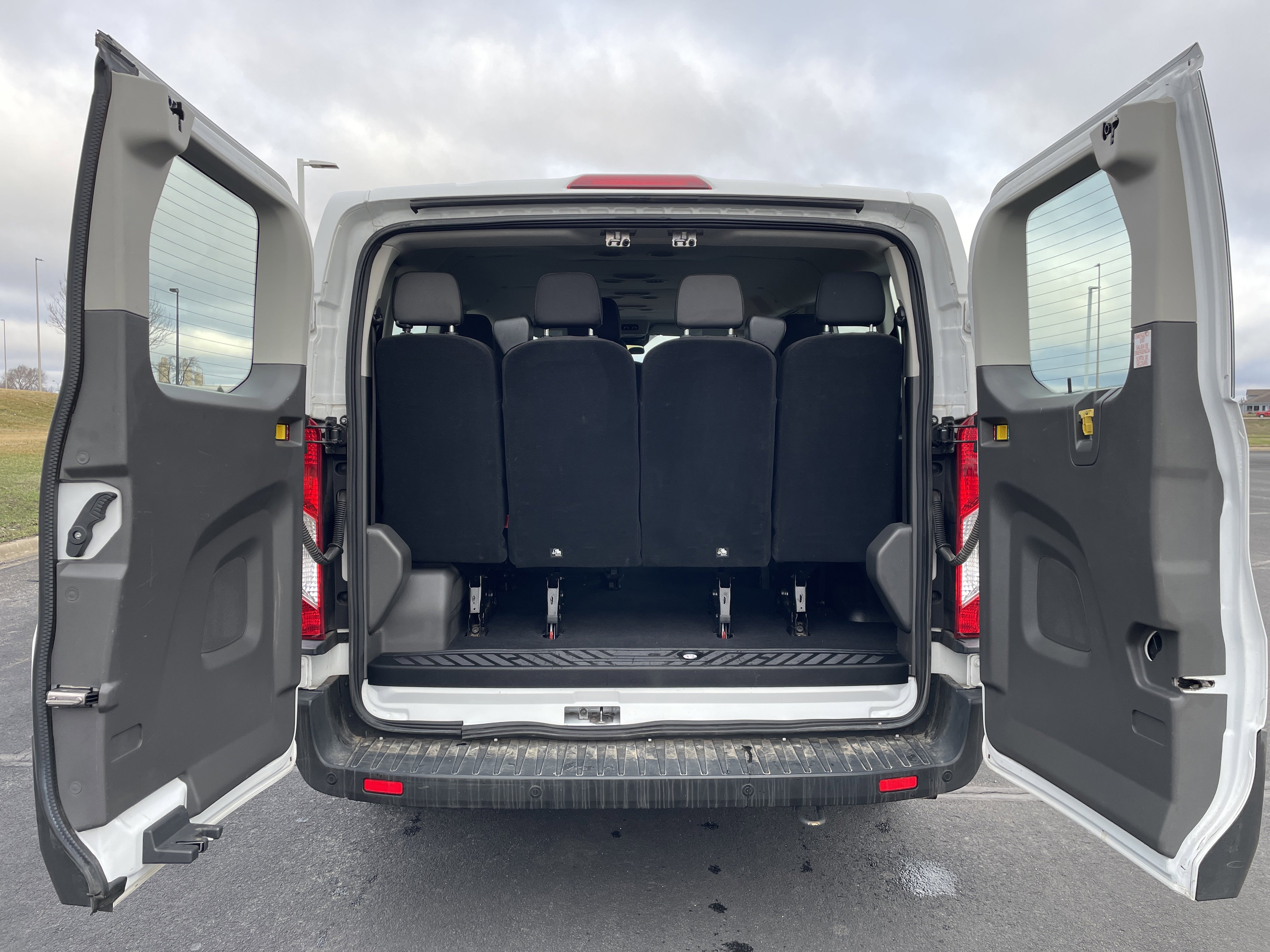 Used 2022 Ford Transit 350 XLT image 21