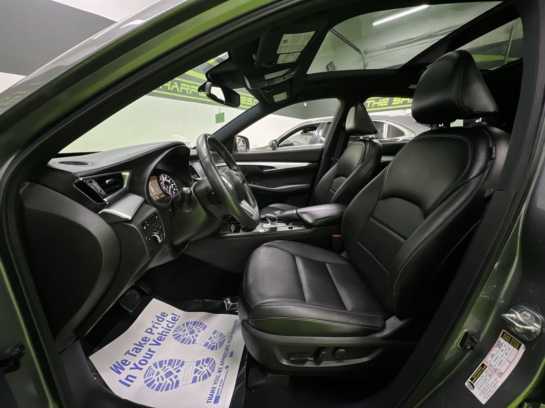 Used 2021 INFINITI QX50 Luxe w/ Appearance Package AWD/4WD image 17