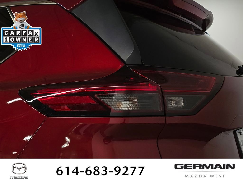 Used 2022 Nissan Rogue SV image 18