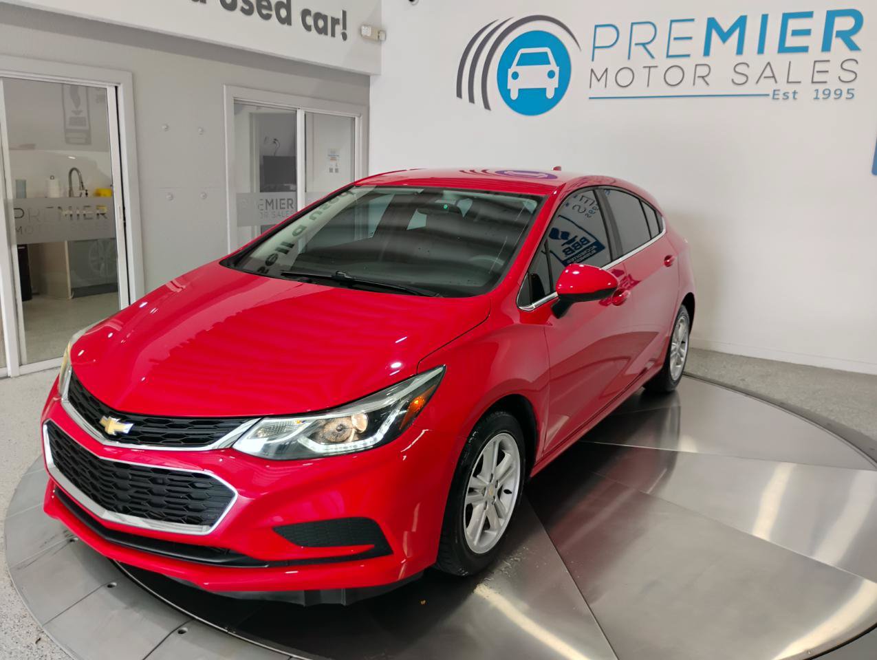 Used 2017 Chevrolet Cruze LT w/ Convenience Package FWD image 30