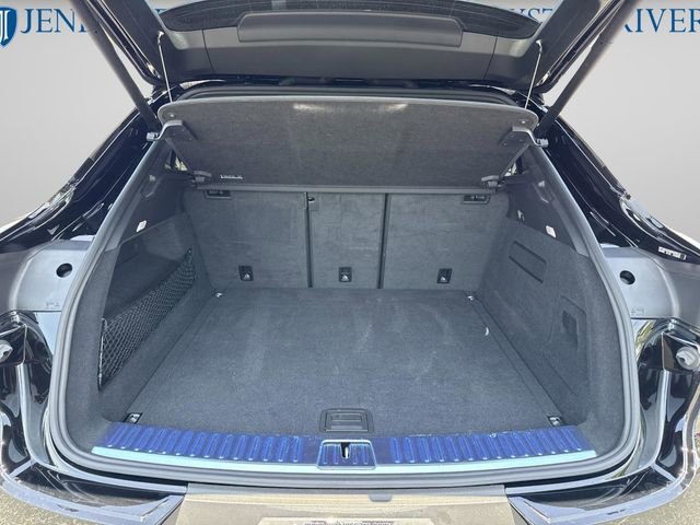 Used 2022 Porsche Cayenne Platinum Edition AWD/4WD image 22