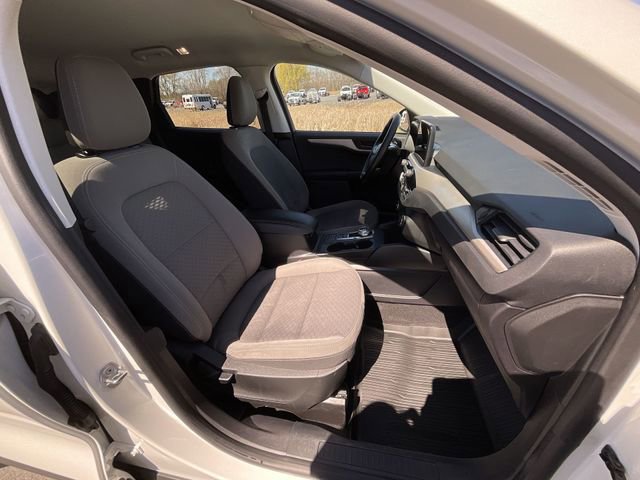 Certified 2022 Ford Escape SE w/ Cold Weather Package AWD/4WD image 24